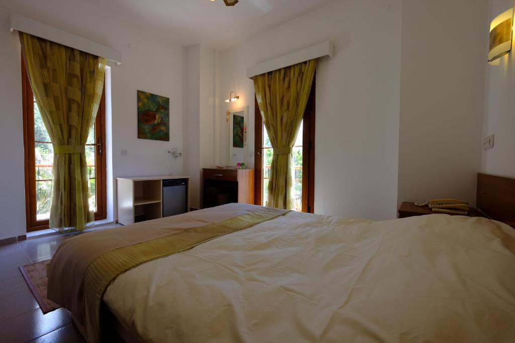 Flying Dutchman Hotel Олудениз Номер фото